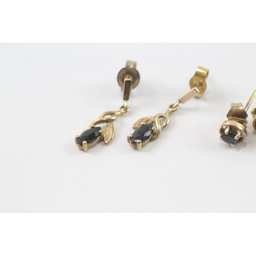 54 - 2 x 9ct gold sapphire drop and stud earrings (2.1g)