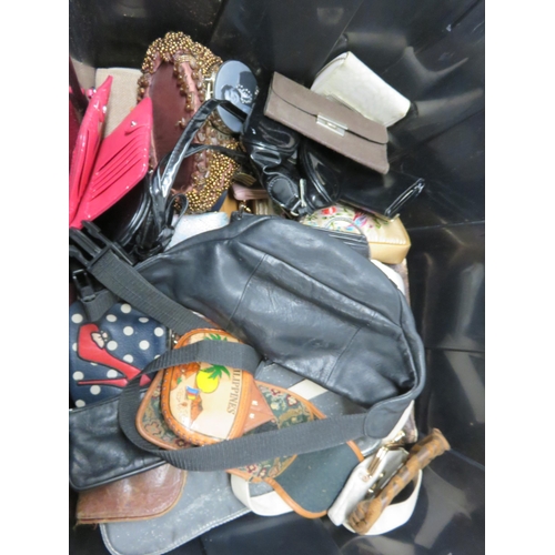 76 - Collection of Vintage Handbags/Purses