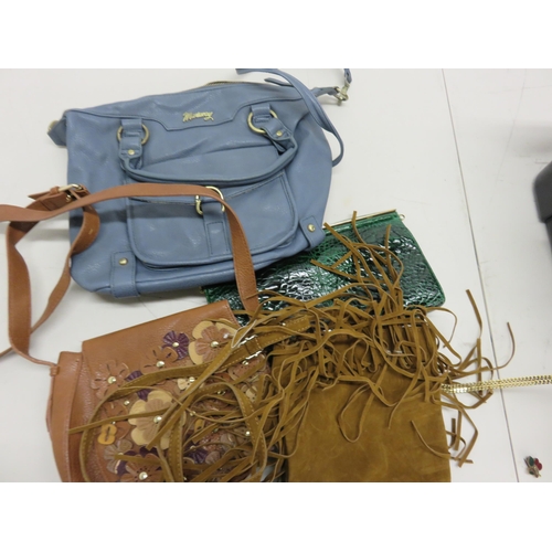 85 - Collection of Vintage Handbags/Purses