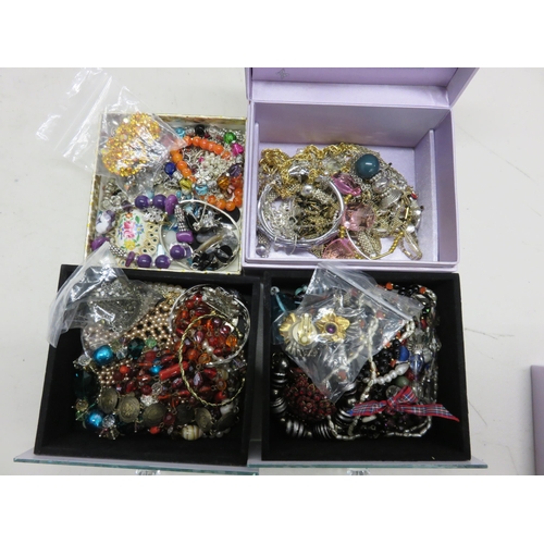 1 - Large collection of good quality jewellery