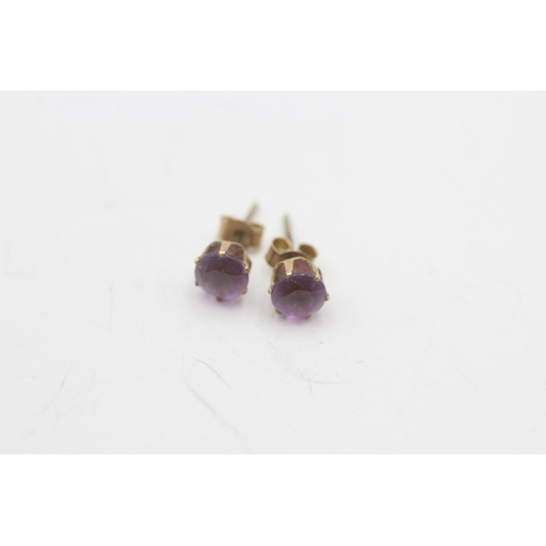 114 - 2x 9ct gold amethyst stud & drop earrings (1.7g)