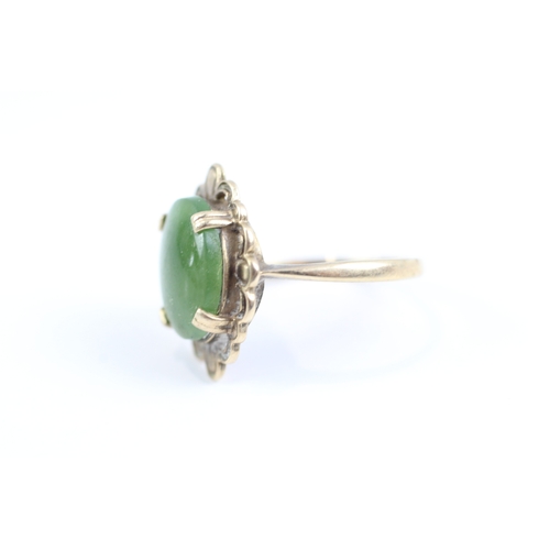 128 - 9ct gold vintage nephrite dress ring (2.7g) Size N