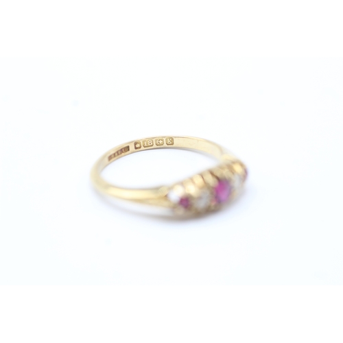 135 - 18ct gold diamond and pink gemstone boat ring (2.6g) Size O