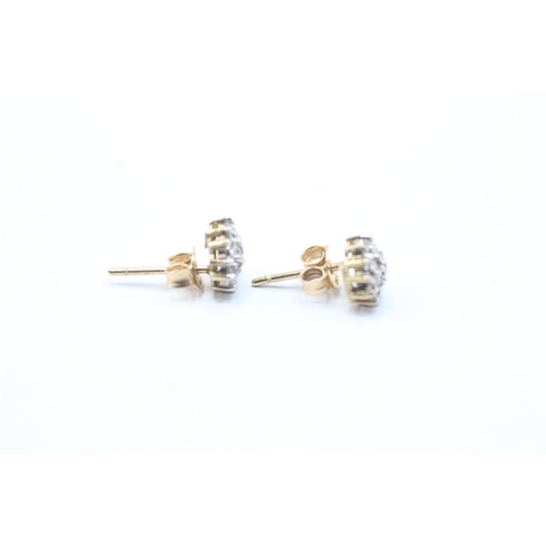 138 - 9ct gold diamond cluster stud earrings (1.2g)