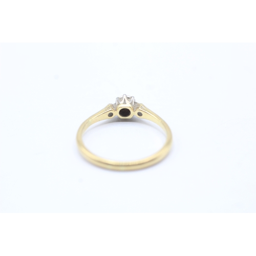 151 - 18ct gold vintage diamond solitaire ring (2.4g) Size Q 1/2