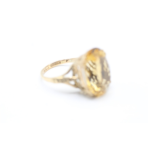 159 - 9ct gold vintage citrine dress ring (5.1g) Size L