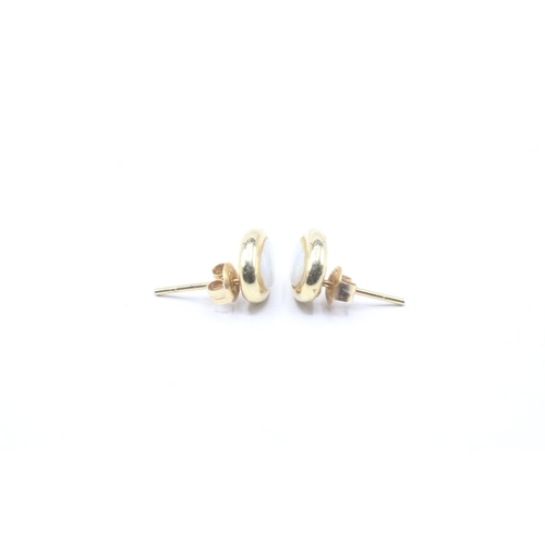 170 - 14ct gold opal stud earrings (1.2g)