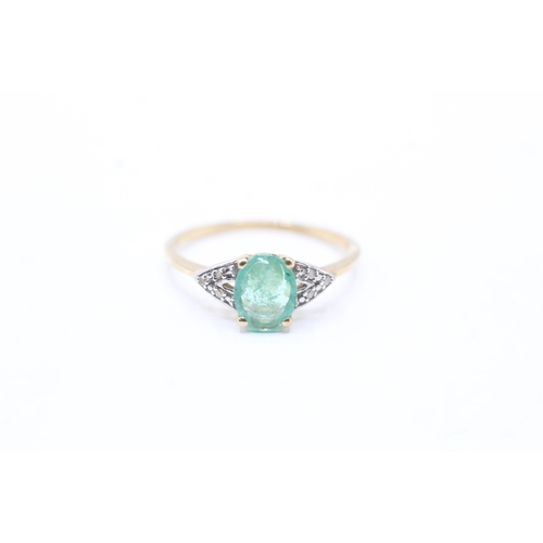 177 - 9ct gold emerald & diamond dress ring (1.7g) Size Q