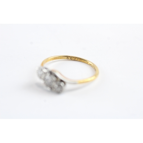 18 - 18ct gold and platinum diamond ring Size R 1/2