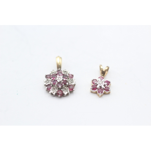 20 - 2x 9ct gold ruby & diamond cluster pendants (1.8g)