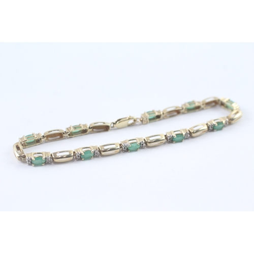 241 - 9ct gold emerald and diamond bracelet (6.4g)