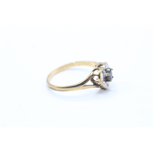 250 - 9ct gold vintage sapphire & diamond heart shape dress ring (1.6g) Size K