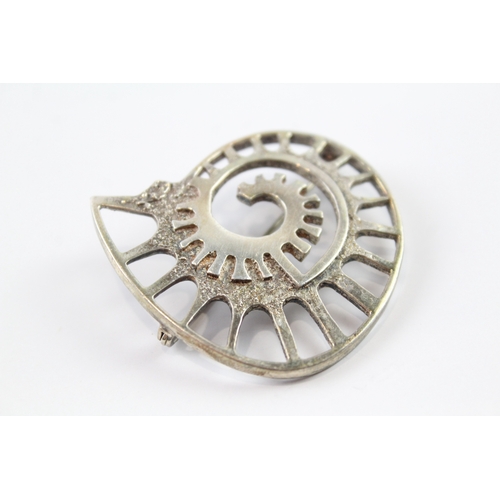 312 - Ola Gorie Sterling Silver Ammonite Brooch 14g