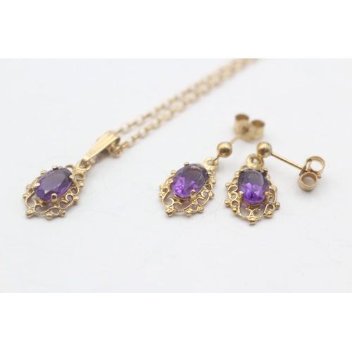 40 - 2x 9ct gold amethyst drop earrings & necklace (3.7g)