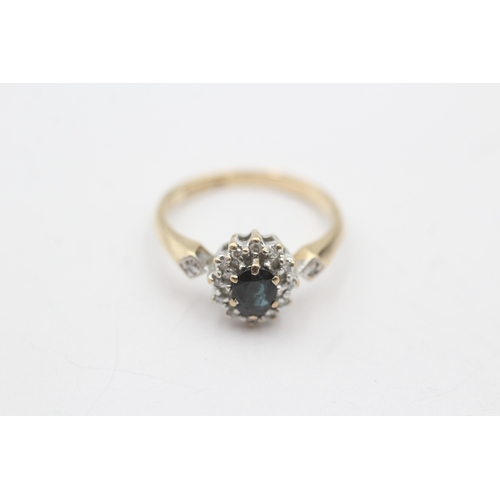 53 - 9ct gold vi vintage sapphire & diamond cluster ring (2.1g) Size K