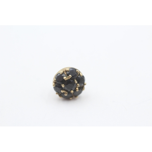 57 - 9ct gold sapphire cluster stud earrings (2.1g)