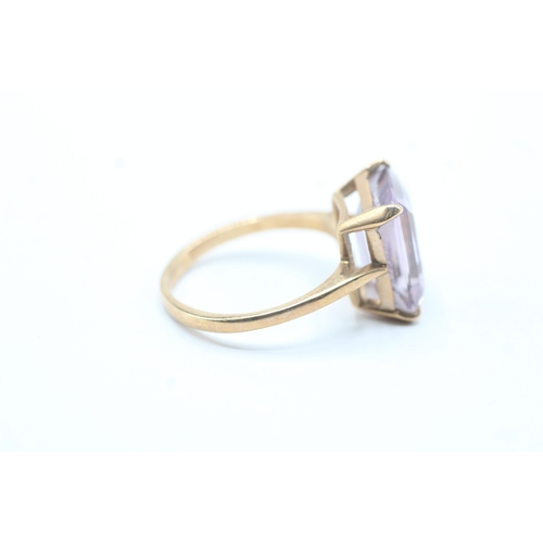 68 - 9ct gold amethyst cocktail ring (4.3g) Size Q 1/2