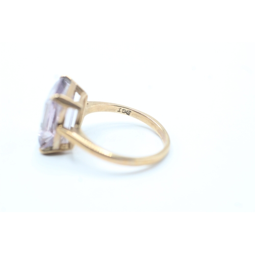 68 - 9ct gold amethyst cocktail ring (4.3g) Size Q 1/2