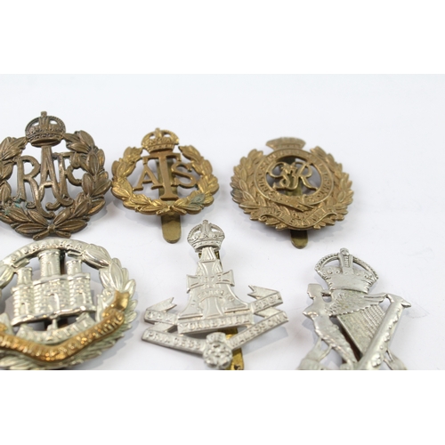 374 - Military Cap Badges Inc Irish, Scottish, East Surrey Regt, Etc x 10