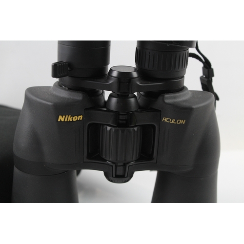 406 - Vintage Nikon Aculon 10-22x50 Binoculars Mechanically Working w/ Original Case