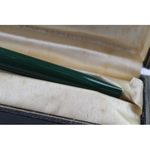 438 - Vintage Sheaffer Imperial Green Fountain Pen w/ 14ct Gold Nib WRITING Boxed