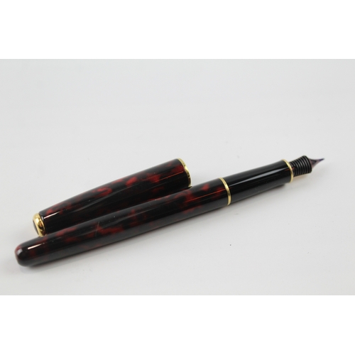 439 - Vintage Parker Sonnet Burgundy Lacquer Fountain Pen w/ 18ct Nib WRITING