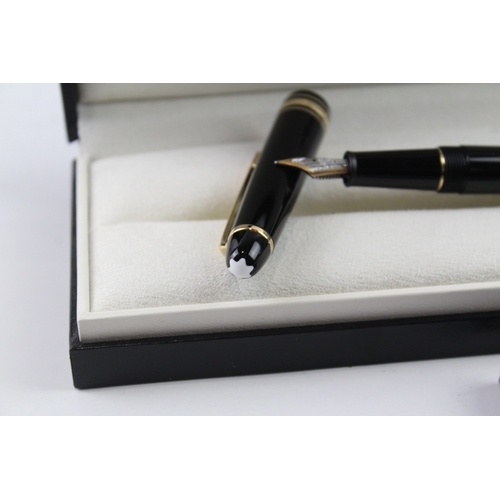 446 - Montblanc Meisterstuck Black Fountain Pen w/ 14ct White Gold Nib WRITING