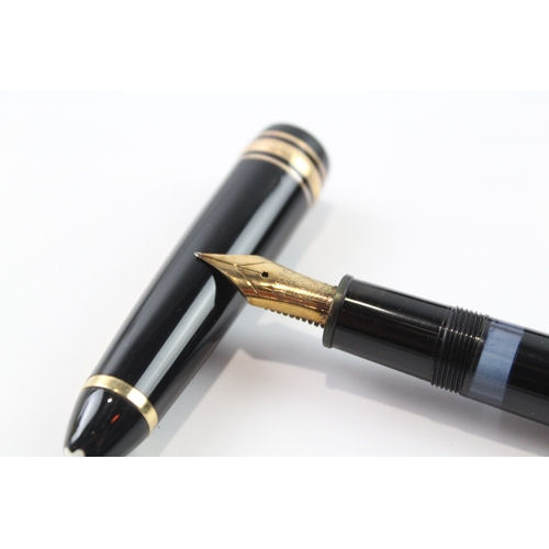 451 - Vintage Montblanc Meisterstuck No.146 Black Fountain Pen w/ 14ct Nib WRITING