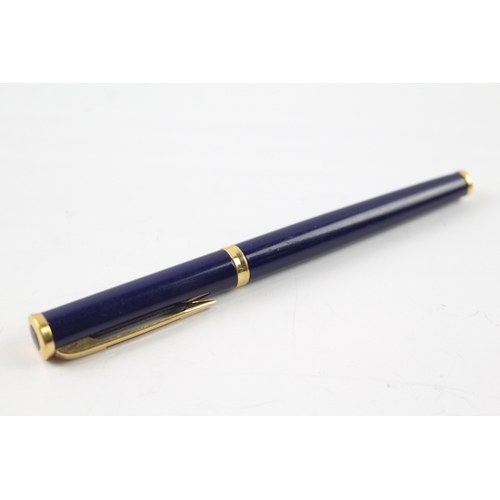 453 - Vintage Waterman Preface Navy Lacquer Fountain Pen w/ 18ct Gold Nib WRITING