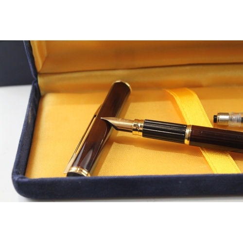 455 - Waterman Executive Brown Lacquer Fountain Pen w/ 18ct Gold Nib WRITING Boxed