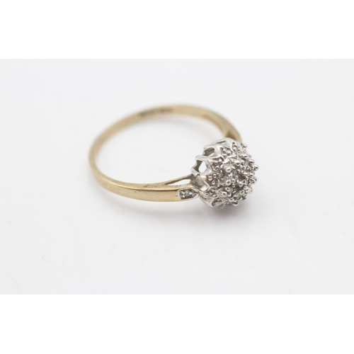 117 - 9ct gold diamond cluster ring (2.7g) Size V