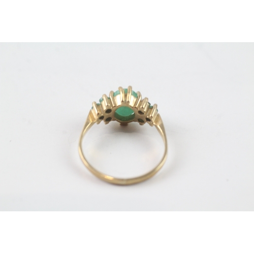 147 - 9ct gold vintage green gemstone dress ring (2.4g) Size N