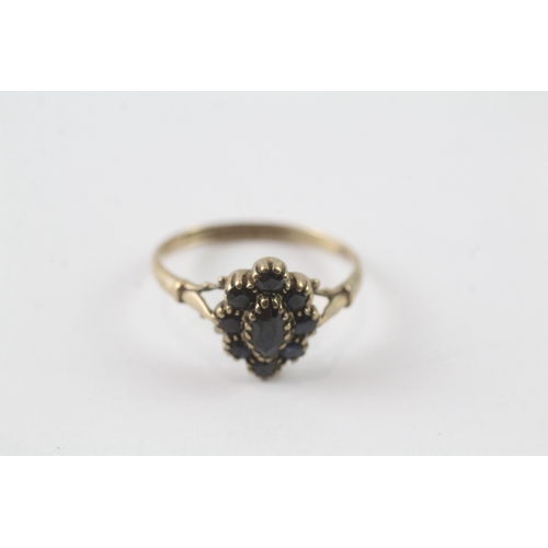 148 - 9ct gold vintage sapphire cluster ring (1.5g) Size K