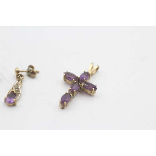 17 - 9ct gold amethyst earring and pendant set (2.1g)