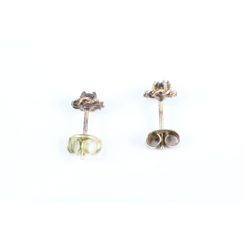 172 - 9ct gold sapphire stud earrings (0.9g) Size N