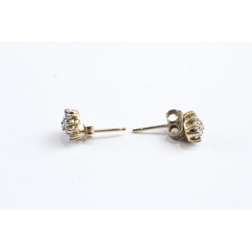 202 - 9ct gold diamond cluster stud earrings (1.1g)