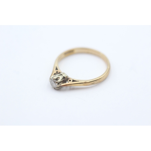 239 - 9ct gold diamond solitaire ring (1.8g) Size M