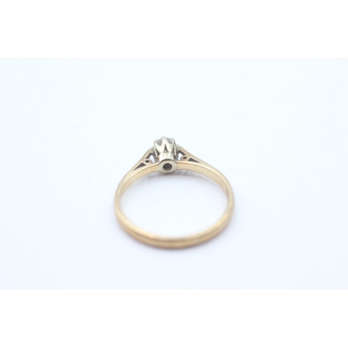 239 - 9ct gold diamond solitaire ring (1.8g) Size M