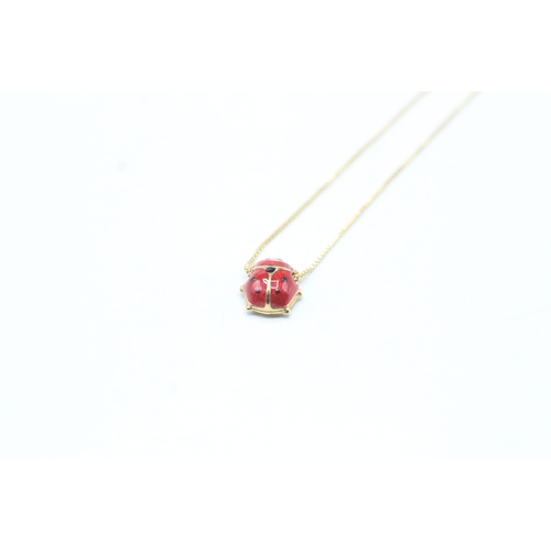 26 - 18ct gold ladybird necklace (0.9g)