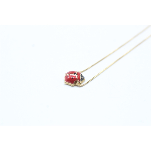 26 - 18ct gold ladybird necklace (0.9g)