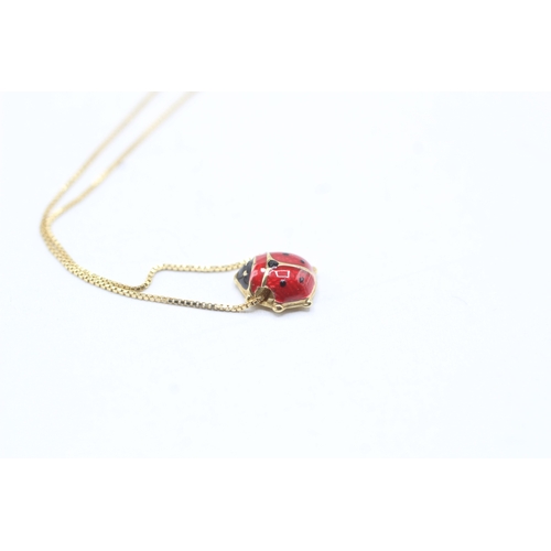 26 - 18ct gold ladybird necklace (0.9g)