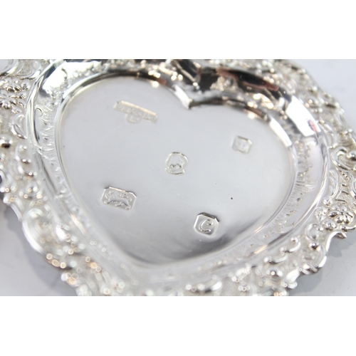 350 - Vintage 1977 London Sterling Silver Heart Shaped Pin / Trinket Dishes (61g)