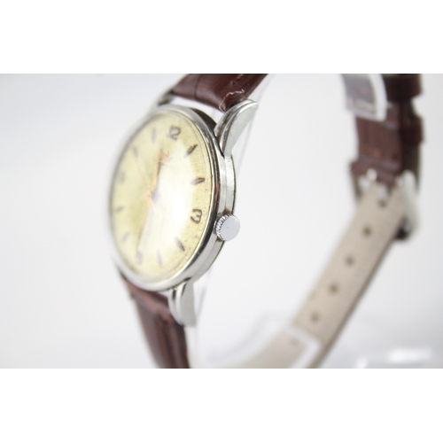 422 - Men's Vintage Marvin Watch Hand-Wind WATCH RUNS