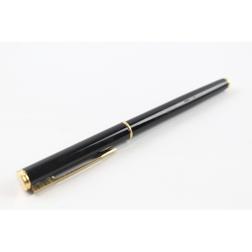 436 - Vintage Waterman Executive Black Lacquer Fountain Pen w/ 18ct Gold Nib WRITING