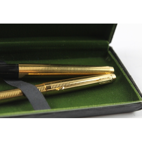 450 - Vintage Parker 75 Gold Plated Cased Fountain Pen w/ 14ct Gold Nib WRITING