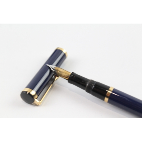 454 - Waterman Watermania Blue Lacquer Fountain Pen w/ 18ct Gold Nib WRITING Boxed