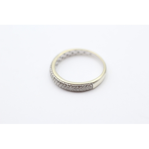 84 - 9ct gold diamond half eternity ring (2g) Size N