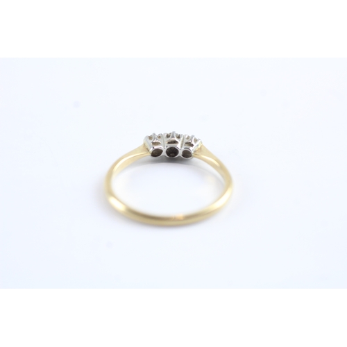 10 - 18ct gold three stone diamond ring Size N