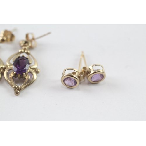 108 - Collection of 9ct gold purple gemstone earrings (2.8g)