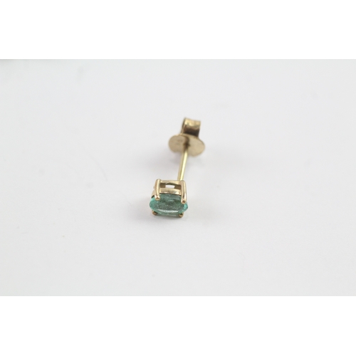 123 - 9ct gold oval cut emerald stud earrings (0.7g)